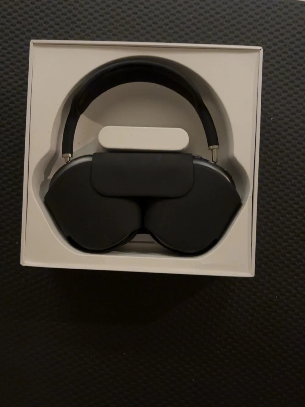 Apple Over-Ear Headphones — Black